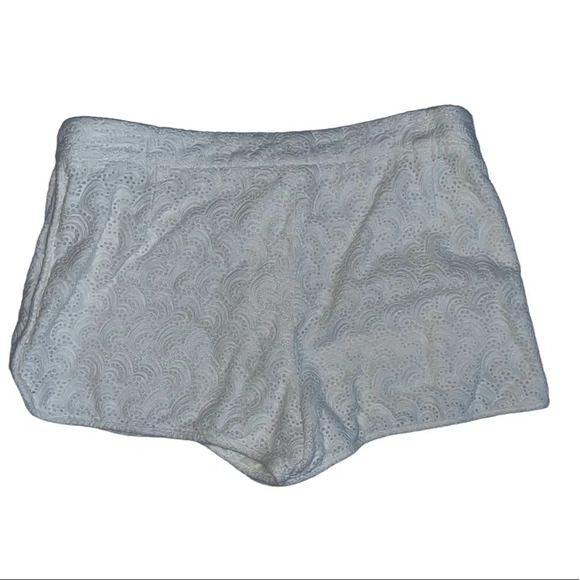 Theory White Cotton Embroidery Shorts Size 6 - Picture 2 of 6